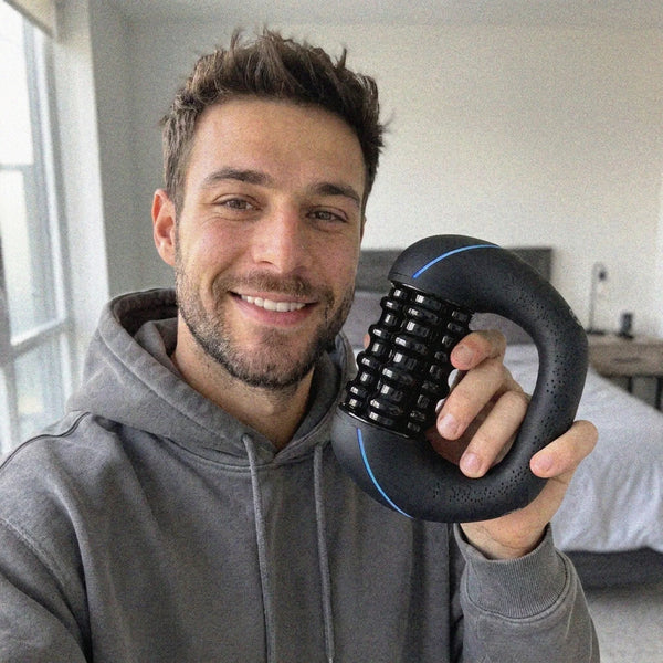 Lukas M.